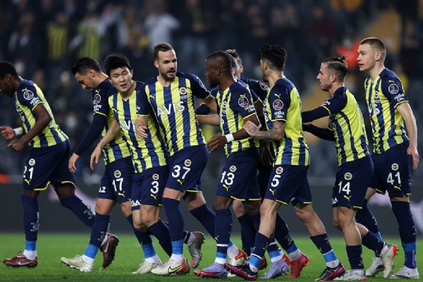 Fenerbahçe Altay Maçı Ne Zaman? Fenerbahçe Altay Maçı Muhtemel İlk 11’leri Kimler?
